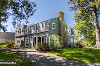 33 Nelson Ave, Saratoga Springs, NY 12866