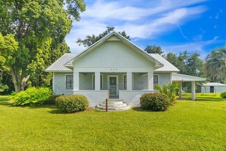355 Lakegrove Rd, Wewahitchka, FL 32465