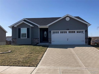 478 Honeysuckle Creek Dr, Wentzville, MO 63385