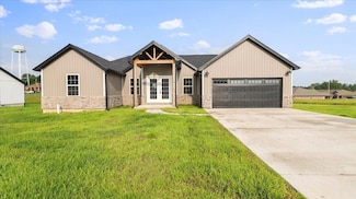2605 Country Dr, Mountain Grove, MO 65711
