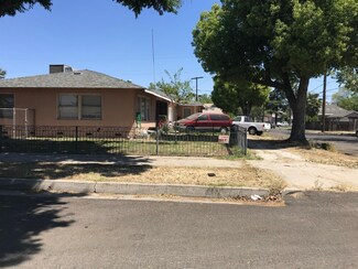 405 E Thomas Ave, Fresno, CA 93728