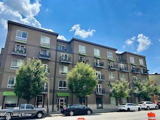 110 S Campbell St Unit 201, Louisville, KY 40206