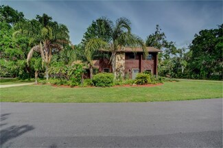 2701 Blue Heron Village, Deland, FL 32720