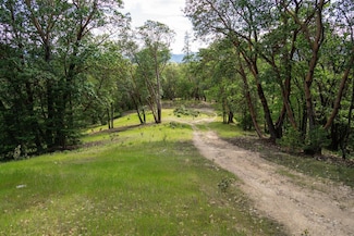 448 Adams Way, Grants Pass, OR 97526