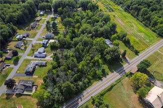 89 1/4 Oswego St, Baldwinsville, NY 13027