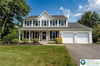 7 Horseshoe Dr, Morgantown, PA 19543