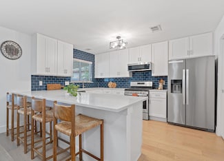 6008 Smith Oak Trail, Austin, TX 78749
