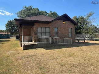 501 S Archer St, Henrietta, TX 76365