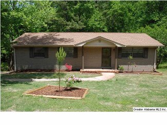 708 Sherwood Forest Cir, Birmingham, AL 35235