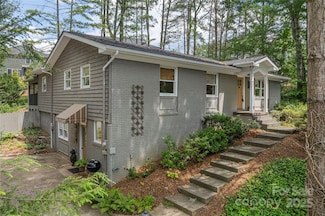 25 Brookcliff Dr, Asheville, NC 28804