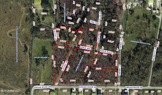 3040 Locust Ln, Bay Saint Louis, MS 39520