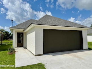 218 Berchman Oaks Dr, Lafayette, LA 70506