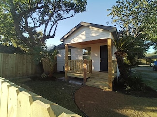 7415 El Paso St, Houston, TX 77020