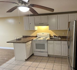 71 Mystic St Unit 4, Methuen, MA 01844