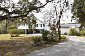 1229 Harts Bluff Rd, Wadmalaw Island, SC 29487