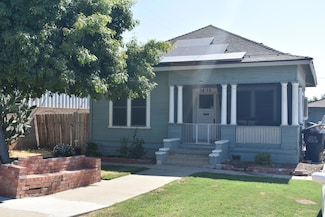 1438 S Garden St, Visalia, CA 93277