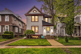 116 W Hanover St, Marshall, MI 49068