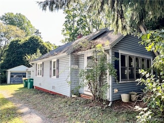 6709 Gowanda State Rd, Hamburg, NY 14075