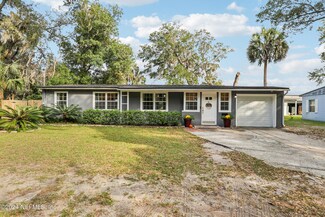 5631 Tanglewood Ln, Jacksonville, FL 32211