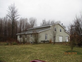 56490 White Temple Rd, Vandalia, MI 49095