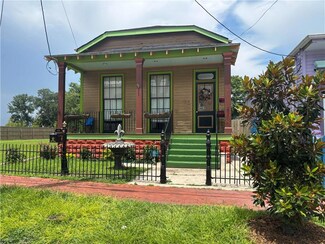 462 Flood St, New Orleans, LA 70117