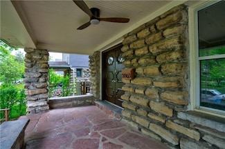 2803 Harrison St, Kansas City, MO 64109