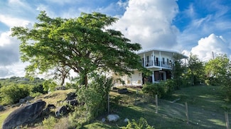 4 Puerto Real, Vieques, PR 00765