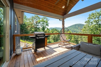 54 Weldon Way, Fairview, NC 28730