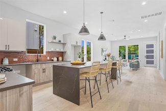 2001 Rountree Dr Unit 1, Austin, TX 78722