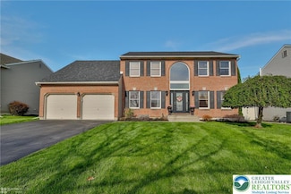14 Tulip Ct, Easton, PA 18045