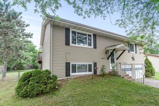 4071 98th Ln NE, Circle Pines, MN 55014