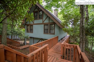 910 Charter Hills Rd, Beech Mountain, NC 28604
