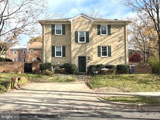 2455 N Stevens St, Alexandria, VA 22311