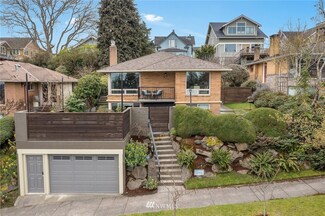 613 N 62nd St, Seattle, WA 98103
