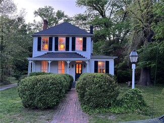 202 Hanover Ave, Ashland, VA 23005