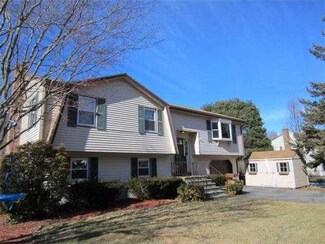 4 Arbella Dr, Beverly, MA 01915
