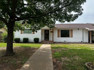 1305 W Woodlawn St, San Saba, TX 76877