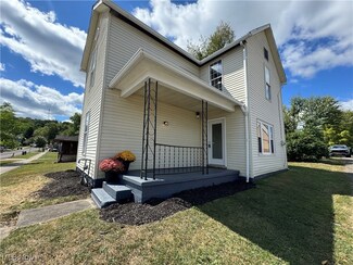 608 S 8th St, Cambridge, OH 43725