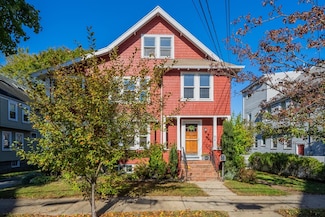 7 Newton Rd Unit 2, Arlington, MA 02474