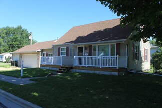 1616 E 13th St, Sterling, IL 61081
