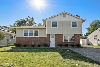 209 Twin Lakes Blvd, Little Egg Harbor Township, NJ 08087