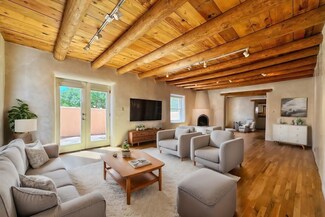 951 Camino Santander, Santa Fe, NM 87505