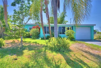 308 Thomas Ave, Frostproof, FL 33843