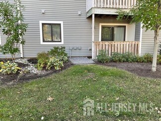 1213 Ravens Crest Dr, Plainsboro, NJ 08536