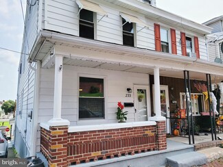 233 N 5th St, Minersville, PA 17954