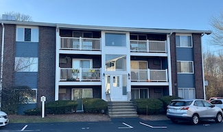 11 Woodcrest Ct Unit 5, South Weymouth, MA 02190