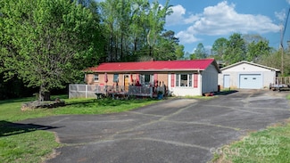 5467 Erma Lail Ln, Granite Falls, NC 28630