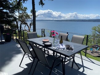 635 Manaco Beach Rd, Camano Island, WA 98282