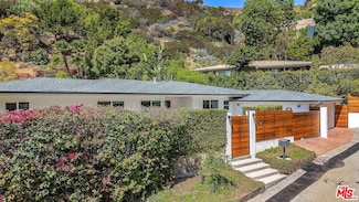 9495 Gloaming Dr, Beverly Hills, CA 90210