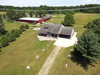 31513 Shively Rd, Walkerton, IN 46574